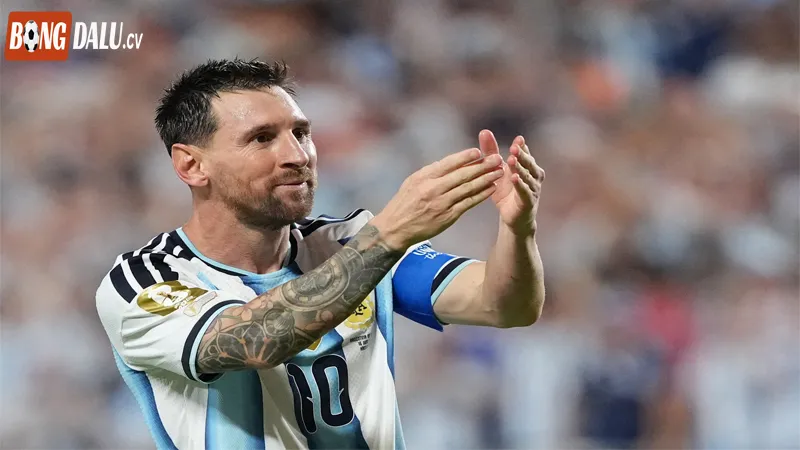 Buc Tam Thu Gia Tu Va Ly Do Dua Ra Quyet Dinh Cua Messi