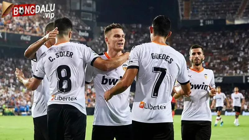Phong Do Gan Day Cua Racing Santander Vs Valencia